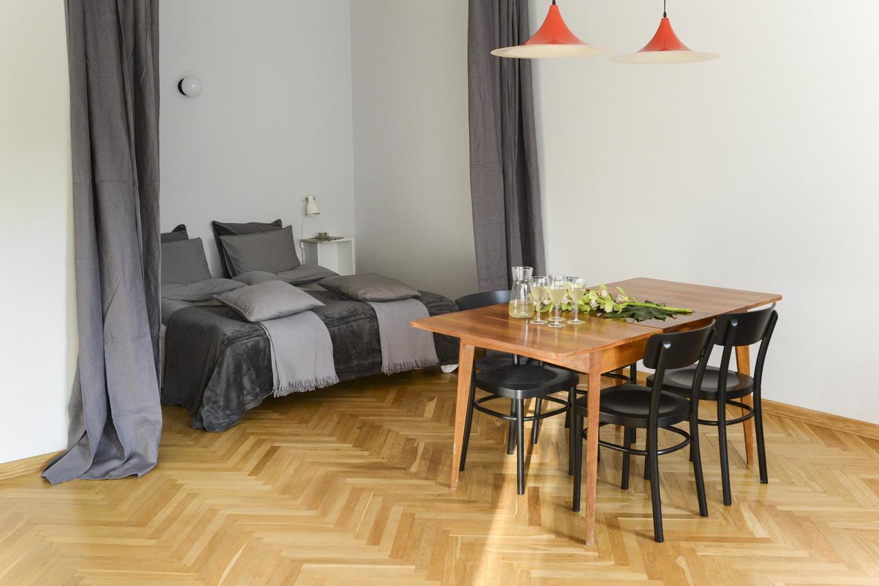 Designers Apartment In The Old Town Varsavia Esterno foto